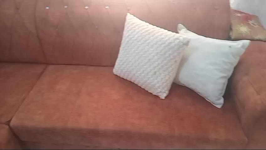 السلام عليكم ديوان 6..أمتار سفنج تركي تسكام مع زاويه مضمومه لضيق المساحة مطالعه بالتصور اني مكلف بالنشر هذا رقم راعيه ***********
السعر 300 وبي مجال
