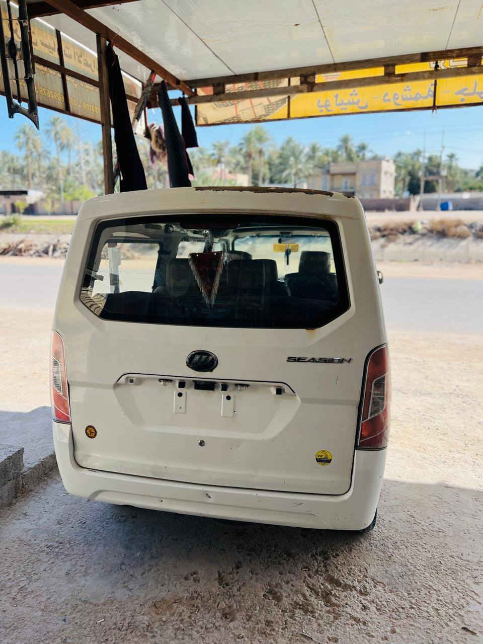 ﷽
السلام عليكم اخواني الاعزاء للبيع فقط ليفان باص 10 راكب لون أبيض موديل 2013 مال مزاد وزارة الداخلية مكينه مسبوشي السياره ع وضع الشركه كير مكينه حداديه تخم تاير غرفه كله جديد بدون صبغ وضربه مال استخبارات ترقم بغداد وكربلاء كتاب المزاد بسمي اسوي وكاله للمشتري السعر 35$ 
المكان كربلاء الحسينيه 
رقم الهاتف***********
