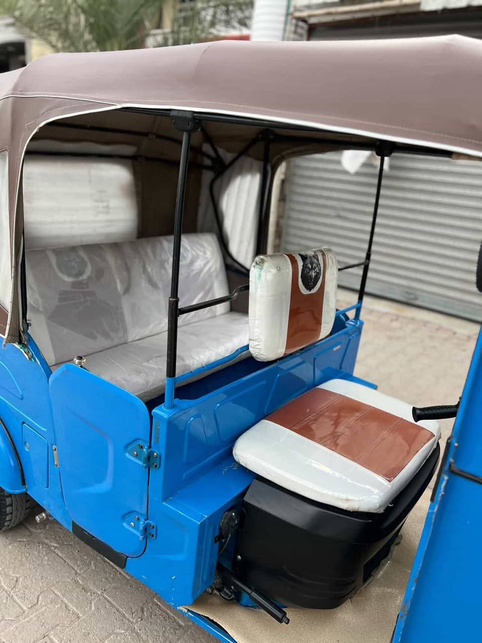 سلام عليكم تكتك ٢٢ كفاله عامه كشر ومحرك رقم بغداد تحويل ثاني يوم مكاني بغداد المحموديه  
سعر ٩٥٠٠ وبيها مجال حك الجيه 
***********
