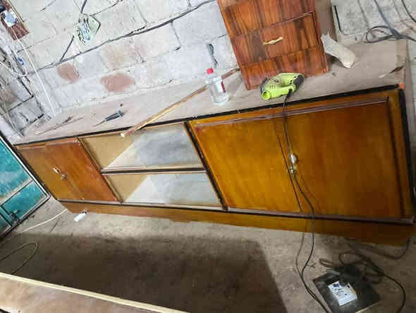 كنتور 4بوب السعر190الف
كنتورين بابين سعر الواحد 120الف
بوفيات 3مترات حطاطة السعر 125الف
ميز مراية حطاطة السعر 65الف 
العنوان التاميم القادسية الاولى شارع المشاتل 
للأستفسار***********
