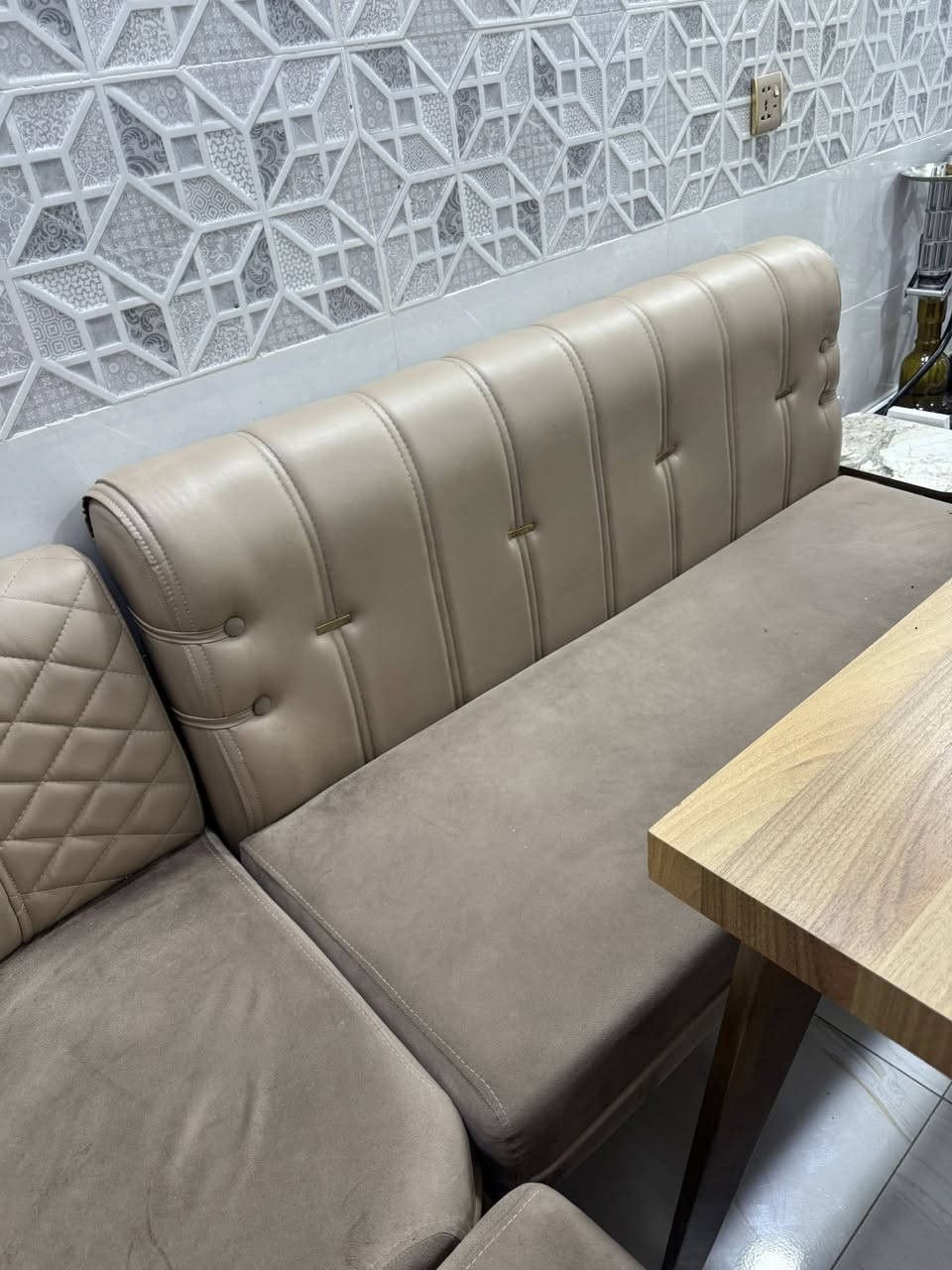 يز طعم جديد للبيع السعر ٣٥٠ 
العنوان المنصور دور السود 
***********
