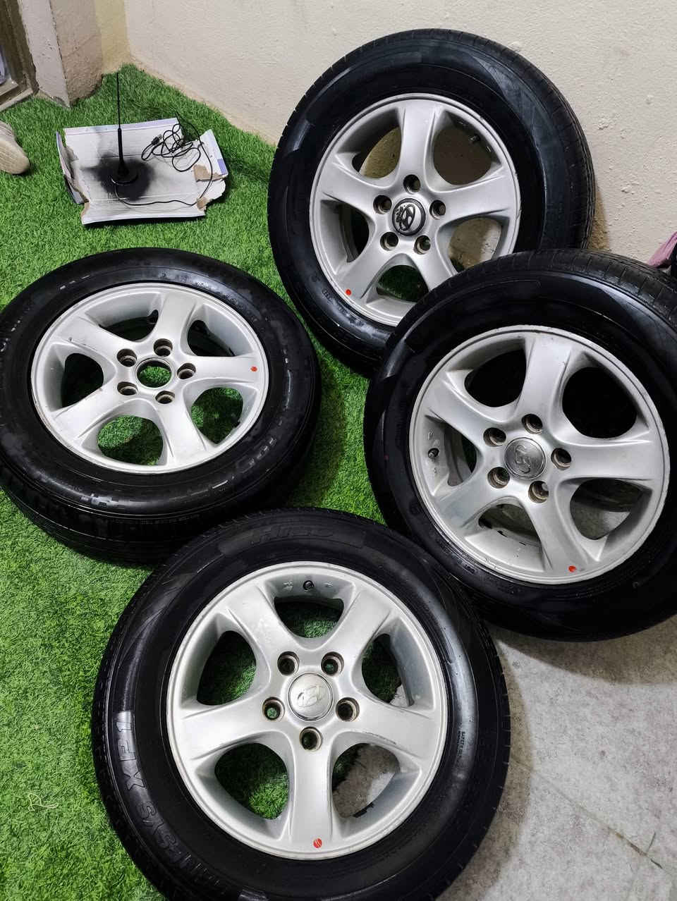 السلام عليكم ويل كب وتايرات النترا حجم 15  للبيع او مراوس ويل عادي
الاستفسار المراسله على الواتساب ***********
