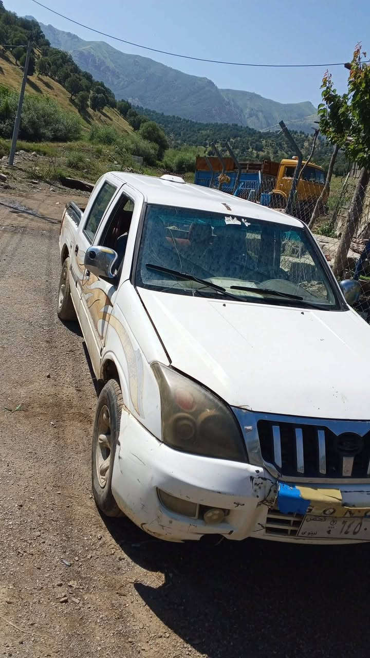 GONOW 
سڵاوی خوای گەورە لە هەموولایەک 
گۆناو بۆ فرۆشتن سەیارەکە علوجە 
سعری 15 گەڵا 
شوێن / پێنجوێن 
0750 122 3733
