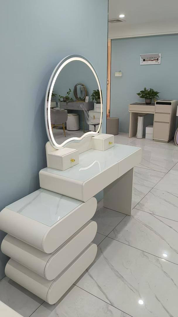 تم وصول ميز تواليت مع طابوريه  
#السعر_٢٧٠_الف_فقط_مع_الشد__مجاني_______________لجميع___المحافظات_🎁
💎 ضمان حقيقي مع صيانة لمدة سنة كاملة
💎 وكالات حصرية للأثاث التركي
📌 صناعة تركية 100%
🚚 توصيل سريع لكل المحافظات
📞 للطلب والاستفسار:
*********** – *********** – ***********
