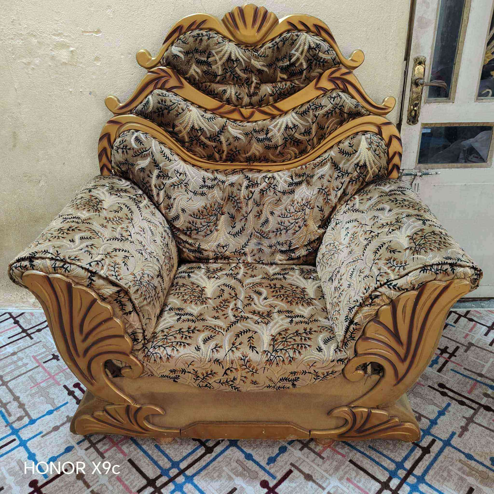 نص تخم للبيع تسگام شغل درجه اولى نظافة مثل ماواضح بالصوره السعر ١٠٠ 
مكاني نجف حي النصر مهندسين *********** النجف, العراق
