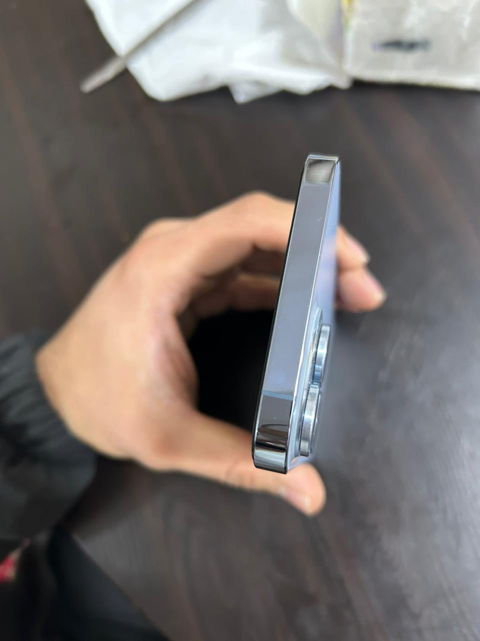 ايفون 13 برو ماكس نموذج M
ذاكره 256

النظافه 100‎%‎ الجهاز كلش كلش نضيف 

الجهاز  كله شغال وفول 

بطارية 79

فقط مستبدل شاشه اصليه درجه أولى يعني احسن شاشه بالسوك تاخذه تفحصه وتشوفه السلاسه والالوان مابيه اي فرق عن شاشة ابل 

مكلف بالنشر، لحد يتواصل وياي اتصل بالرقم 👇👇👇👇👇

السعر 490  

مكاني نجف

واتساب ***********
