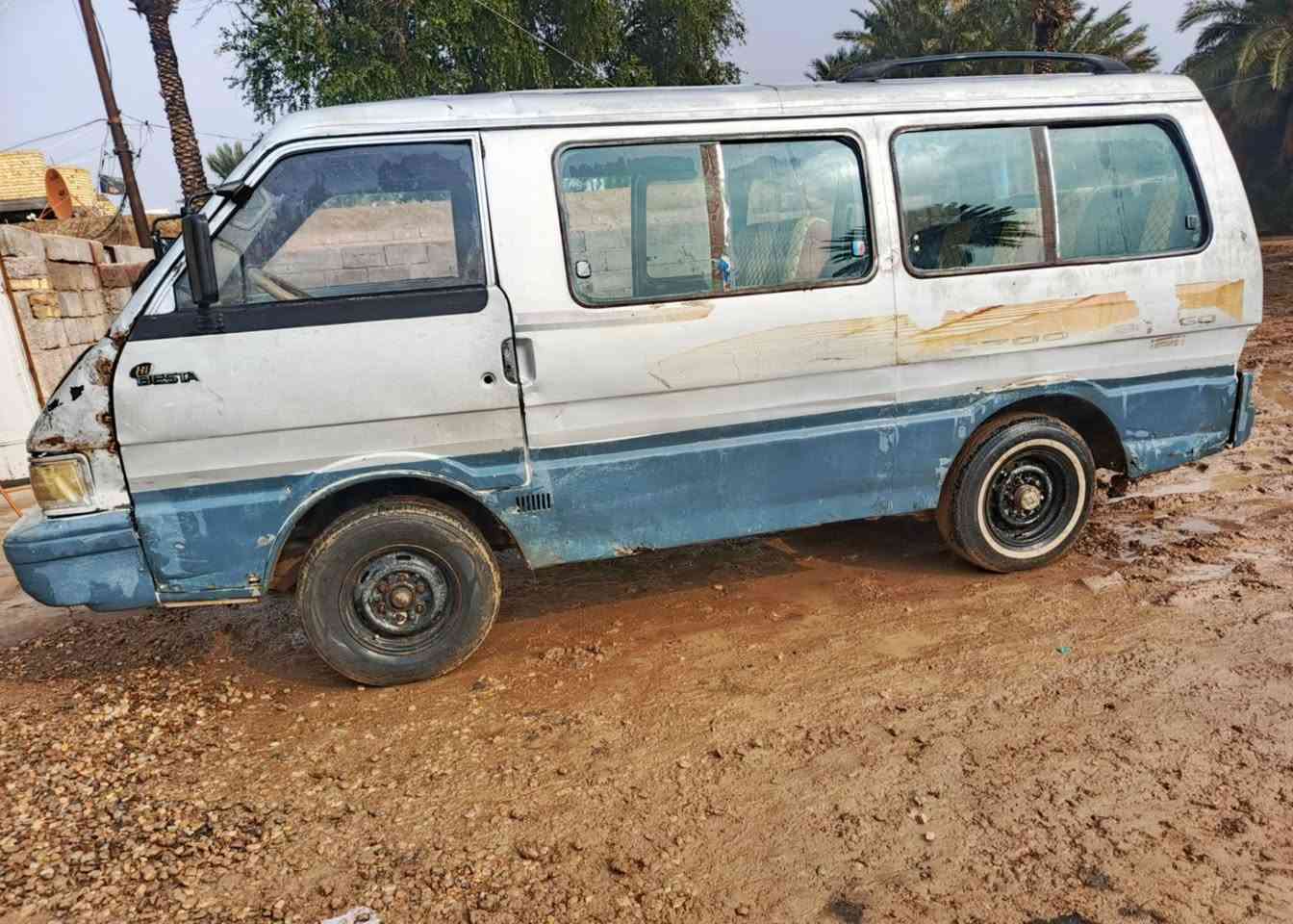 السلام عليكم سياره للبيع كيه بسته موديل 92رقم واسط العنوان واسط مكلف بل نشر رقم صاحب سياره ***********
