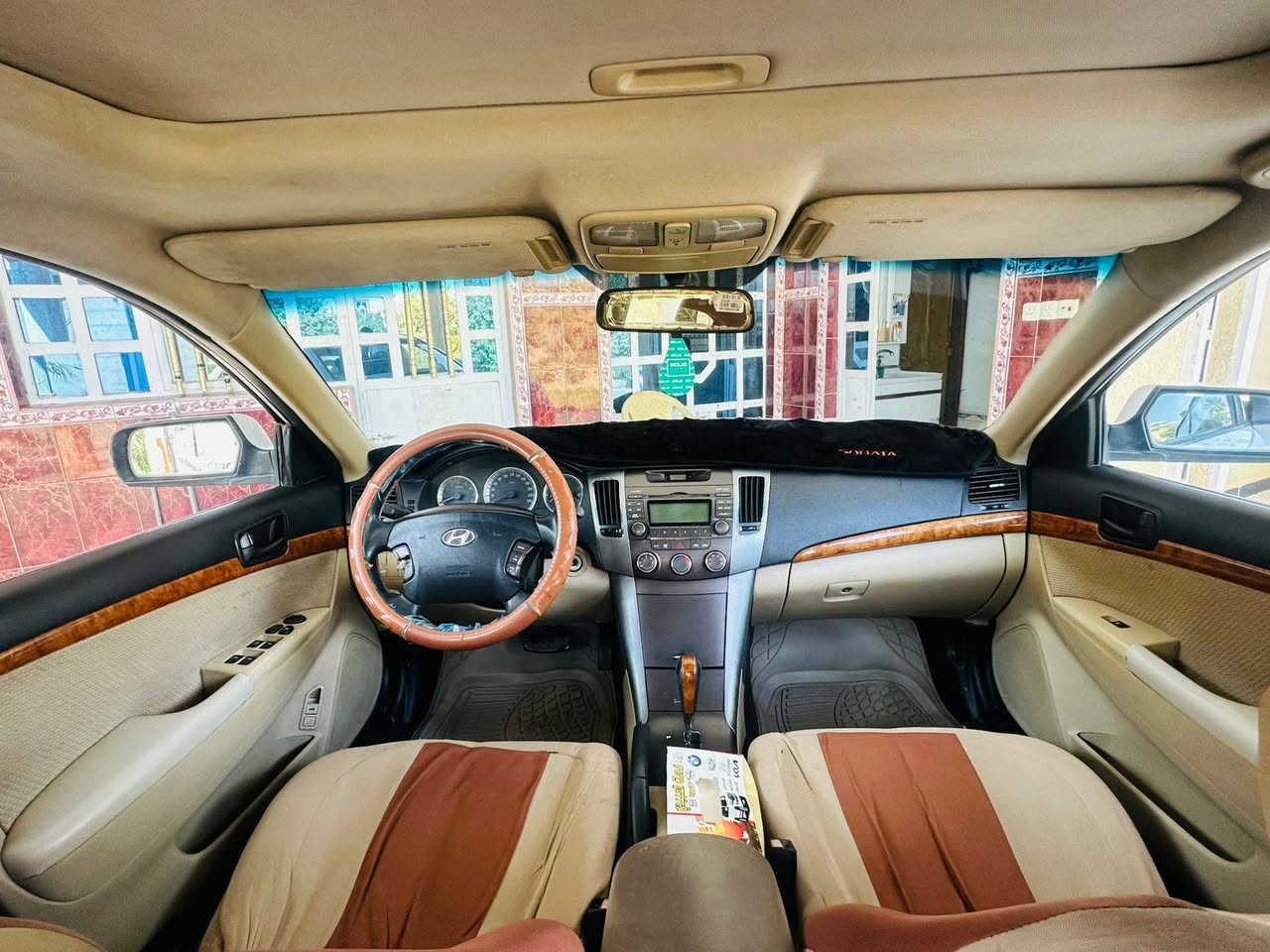 السلام عليكم سوناتا الييع موديل 2011 خليجي محرك 2400 فول موصفات السونار مرفق بالمشور الاتصال ***********
