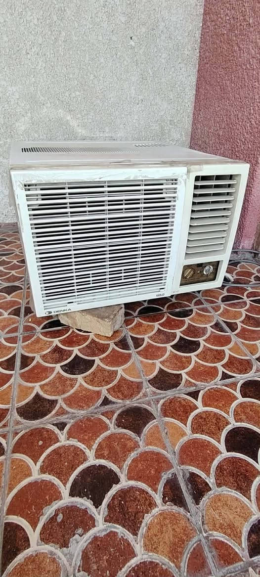 مكيف 2 طن للبيع ..
غاز 410
نظيف حيل وغير داخل تصليح.
السعر 275 ..
العنوان حلة .. كريطعة ..
للاتصال ***********
