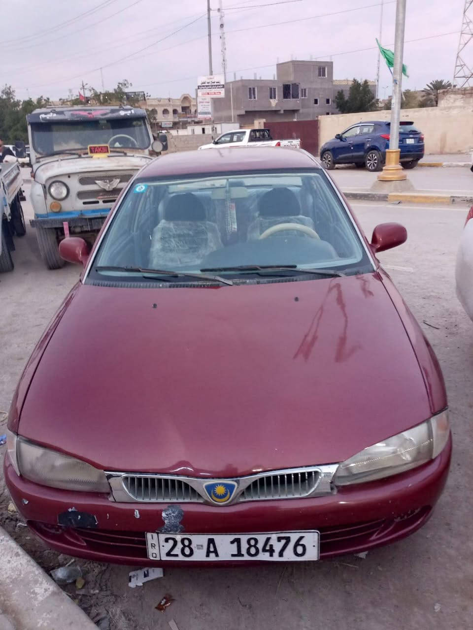 سلام عليكم بروتون البيع 2005 السياره مصبوغه عام الجماليه فقط سياره جاهزه اي نقص  مابيه
 كهربئيات جاهزه حداديه جديده تخم تايرات جديد محرك نظيف السعر 35 وبيه مجال رقم الهاتف ***********
