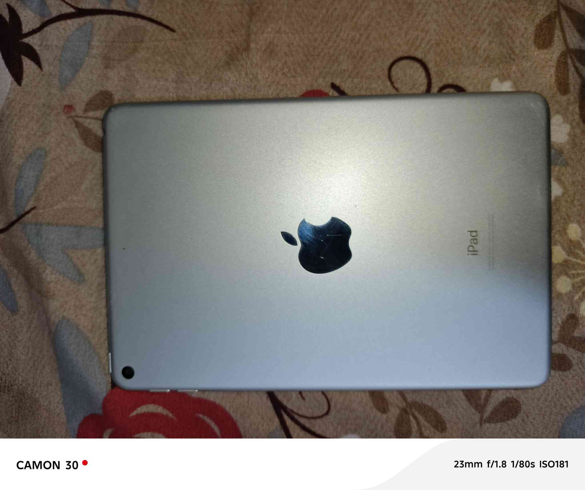 السلام عليكم
الوصف كامل 
ايباد مني فايف ذاكرة
(64) 
نسبة بطاريته 80/100
نضافه 85/100
مع كابل 🔋⚡شحن
الجهاز يخبل
الك ضمان فحص حاسبة
مفتوح مصلح بي خلل
تاخذ ابلاش

شراي تجي نروح اني وياك تفحص حاسبه

السعر 225
او مراوس مع ذاكرة اعله وانطي فرق

عنواني بصرة قبله شارع السوق الكبير

***********
***********
