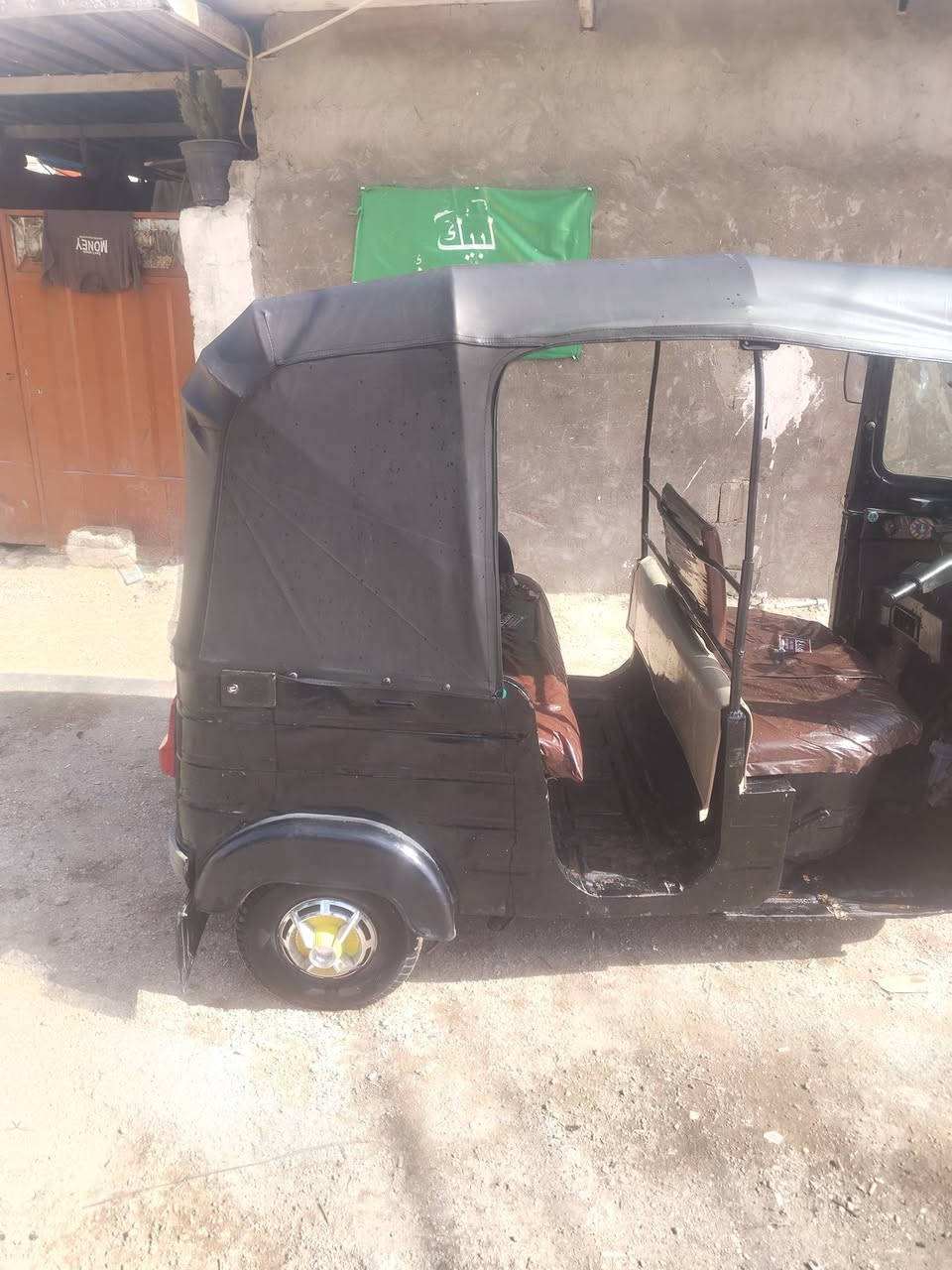 سلام عليكم  تكتك للبيع مديل16 ارواق اصولي يم  مكتب حسين تكتك جاهزه من كلشي كبل للشارع  مكاني  كربلاء حي العسكري  السعر 3250 وبيه مجال قليل الرقم ***********
