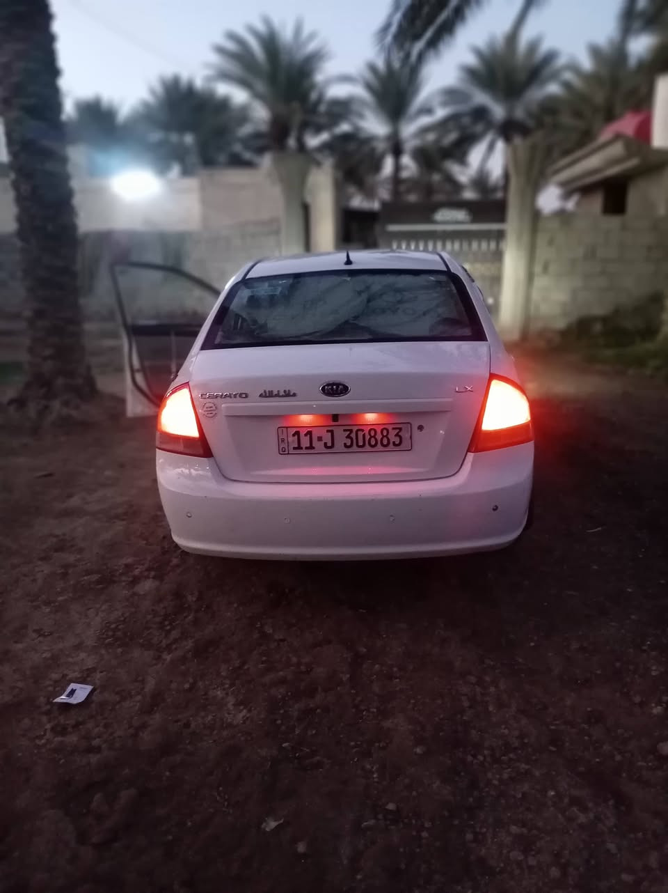 كيا سيراتو 2009خليجي بغداد انكليزي بسمي سنويه ل 2030 بيه قطعتين رصبغ بدون حادث سيارة جاهزه تبريد حداديه تخم تاير ادامه كامله مكانه بابل منطقة خيكان ممتواجد عل الفيس اتصل ***********
