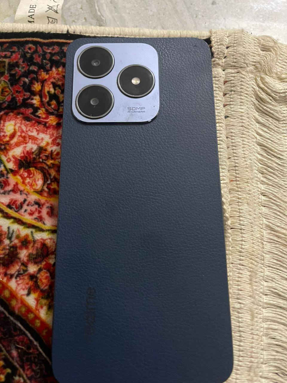 السلام عليكم جهاز realme C63 جهاز مستخدم قليل ذاكره 128 جهاز بي فطر بل شاشه ما ماثرر عله المس سعر الجهاز 110 وبي مجال قليل ***********
