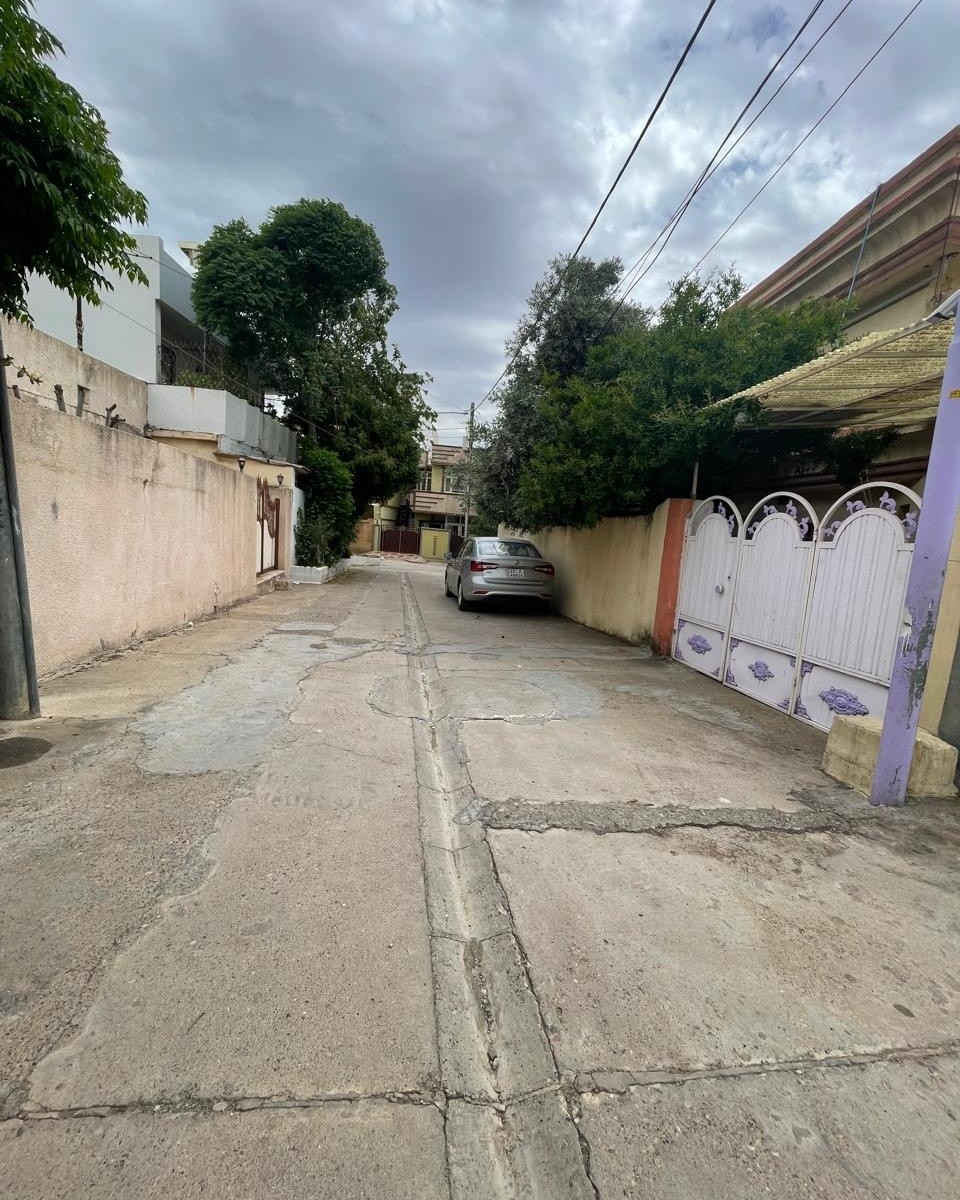 #کۆد #ئێکسپرێس 1109 Express Real Estates 
🏘️ #زەووی #فرۆشتن   لە .#ئیسکان   

🗺️ڕووبەری: 148م  
🔹ڕووی  ئەزمڕ
🔹شەقامی 7

 

📱ژمارەی پەیوەندیکردن

             🔸نەورۆز ***********
 ***********
                      
 📍ناونیشانی نوسینگەی ئێکسپرێس:
ئیسکان - سەروو زانکۆی سلێمانی - نزیک ڕەوزەی سلێمانی

🌏 بۆ بڵاوکردنەوەی مولکەکانتان پەیوەندی بە نوسینگەی ئێکسپرێس بكەن. 

#مولک   #کڕین_فرۆشتن   #سلێمانی

