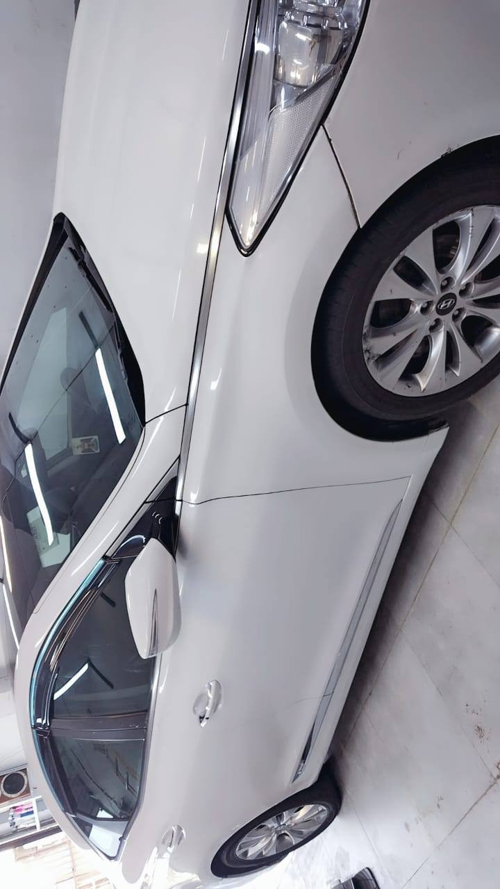 ازيره للبيع موديل 2012 خليجي بدون ضربه بدون صبغ نضيفه، فول مواصفات كشنات جلد  مكينه 3500 رقمه بغداد سعره 123   رقم ***********
