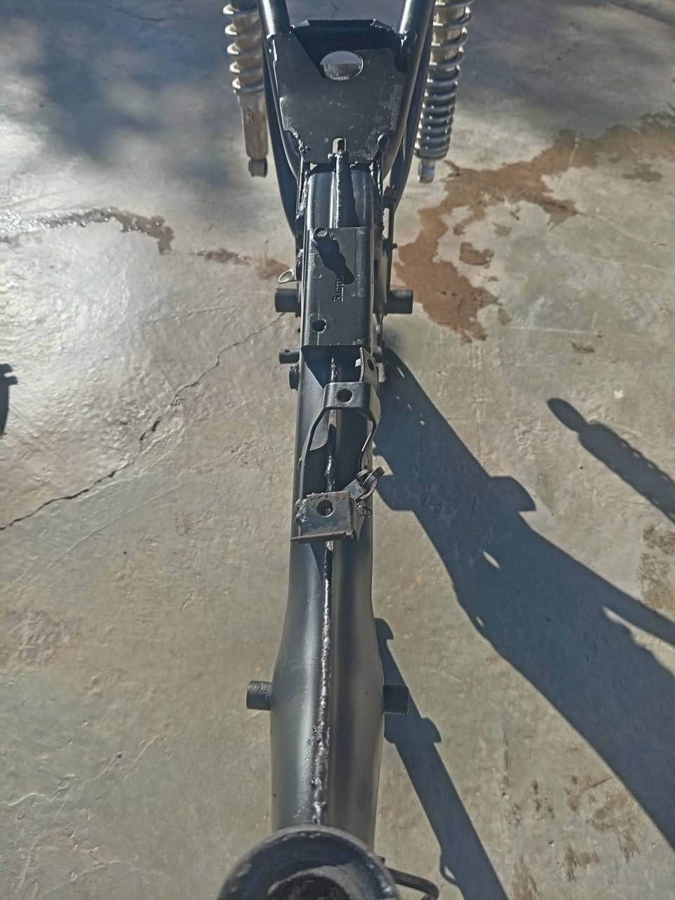 السلام عليكم ورحمة الله وبركاته
شاصي ماطور للبيع معه دبلات و ماشه وره


**إذا كنت صاحب هذا الإعلان وتريد حذفه لأي سبب، رجاءا أرسل رسالة إلى الدعم الفني**