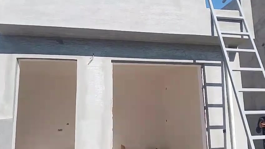 @السلام عليكم اني لباخ سمنت شغلي امانة الله  درجة اولى اليحب اشتغل بيته هذا رقمي ***********
