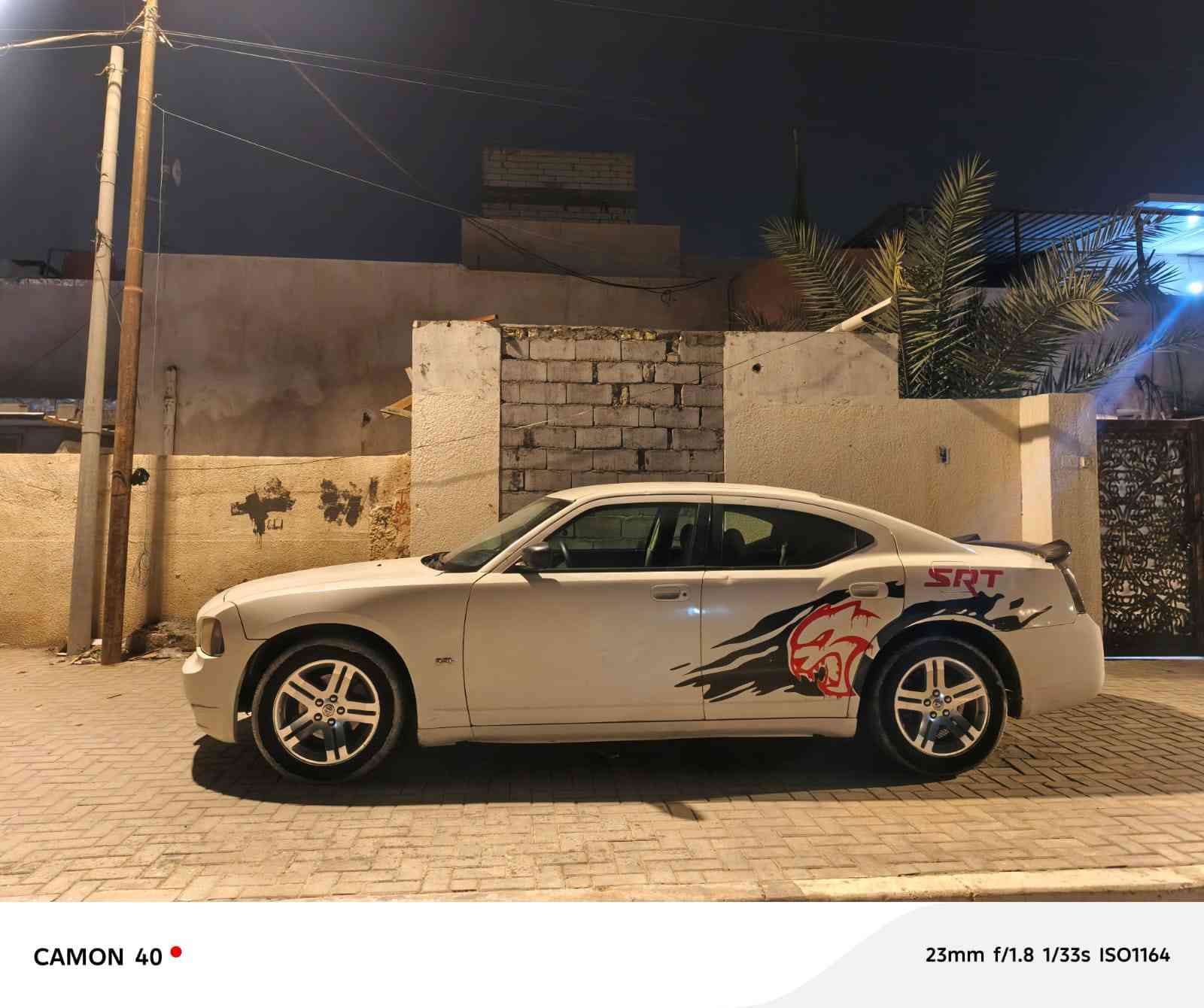 جارجر 2007 ادوات كص جنطة
السيارة بدلت الفيتبم مالتهه وبعد ماشتغلت مرات تشتغل نگرة ثواني وترجع تطفه 
گير مكينه 3.5 تشلع التبليط 
تبريد تدفأه 
كهربائيات لوز 
بديهه حلو مابيهه ضربة قوية للبيع او مراوس حسب القناعة ***********
