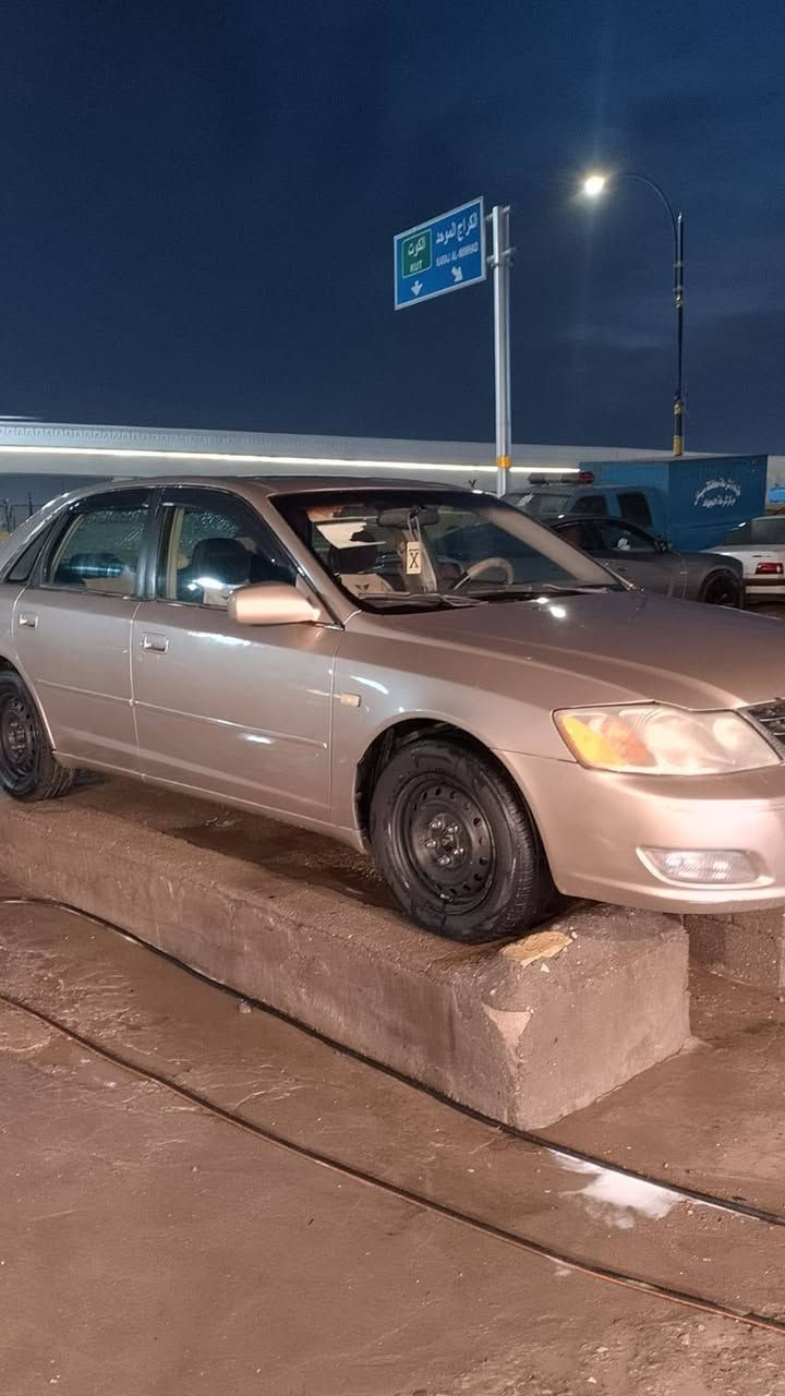 سيارة افلون خليجي 2001 سنوية جديدة 2028 سيارة نضيفة رقم بصرة الماني تخم تاير جديد حدادة جديدة تدفئة تبريد باتري جديد 
كير مكينة مكفولات كهرباءيات شغالة لايت زنون مصبوغة عام للجمايلةبسبب جراد سيارة جاهزة مكان السيارة ميسان 
الشراي يتصل على هذا الرقم 
*********** المداور خلال اسبوع السعر 80 وبيها مجال
مكلف بل نشر
