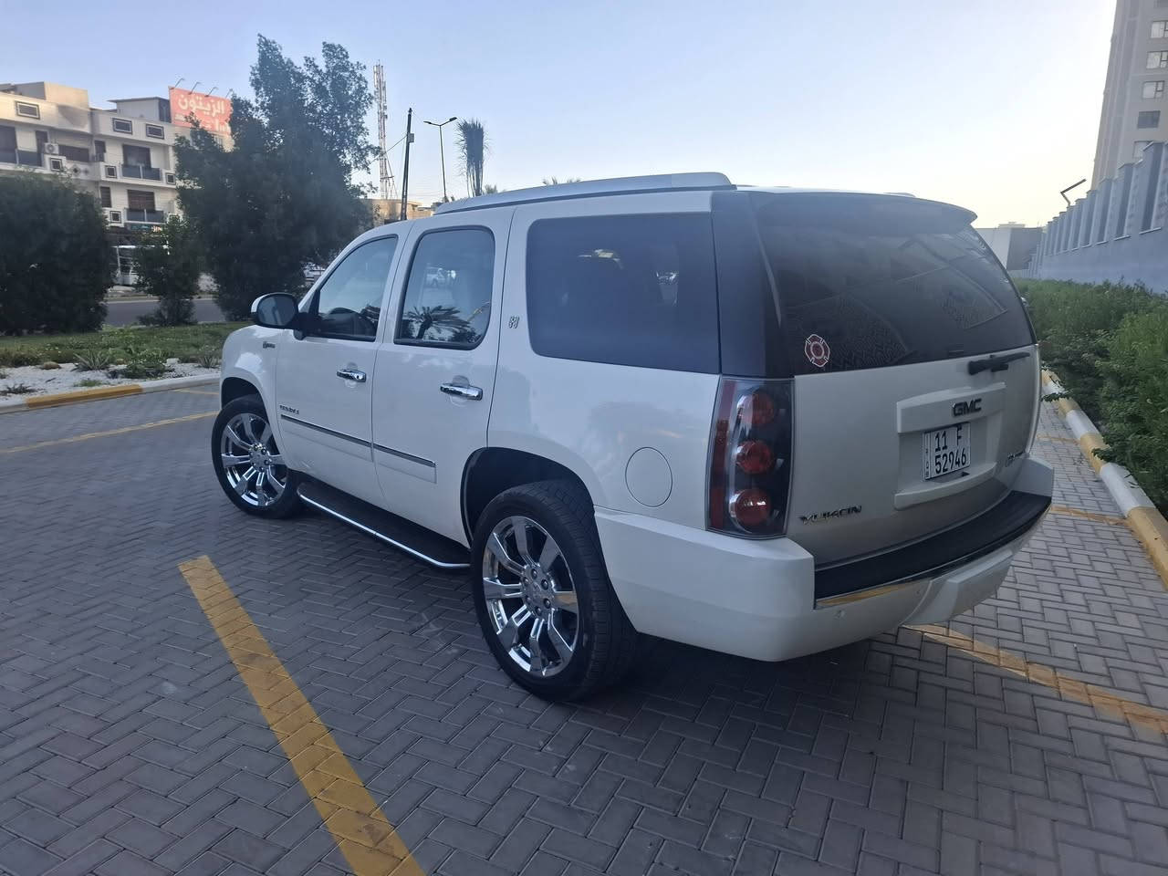 السلام عليكم ورحمه الله وبركاته
للبيع GMC DENALl HYBRID 
موديل 2011
 من النوادر بل عراق بموديلها وهايبرد
 السياره دخول جديد كتاب ضباط
 جديده جديده بمعنى الكلمه فول مواصفات دينالي شاشات وسلايد محرك 8 سلندر 6000 هايبرد تحويل ثاني يوم السياره مكفوله من الصبغ ول تبديل ول بارد حتى دعامياتها وترايها تراي زيرو تجي وتشوف بعينك السعر245وبيها مجال  مكانها بغداد حي الجهاد للاتصال***********
