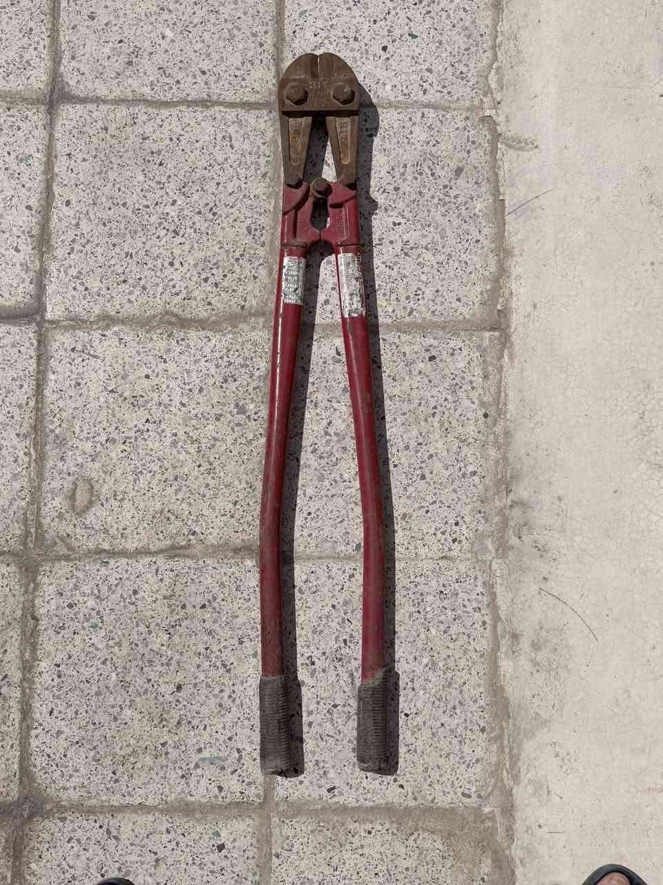 كتر أمريكي  طول ٩٢ cm
سعر ٤٠ وبي مجال


**إذا كنت صاحب هذا الإعلان وتريد حذفه لأي سبب، رجاءا أرسل رسالة إلى الدعم الفني**