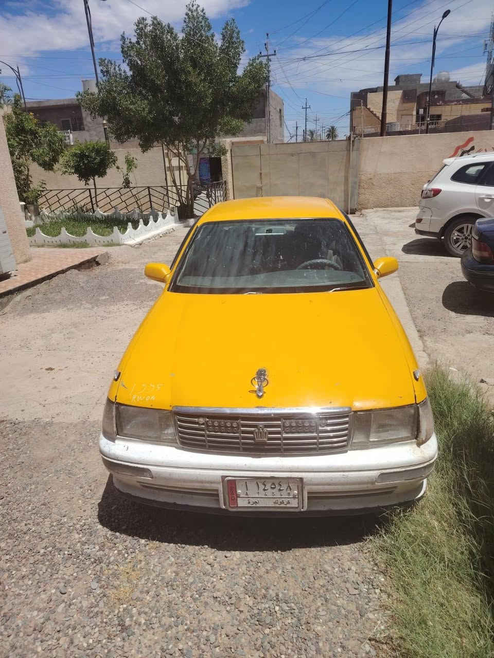 السلام عليكم بطة رقم كركوك سنوية عضم صاقطة بل 19شرط وكالة وتحويل كير ومحرك فيفيتي كير ومحرك وصدر وتخم تاير كلو شرط كشر وقرفة نضيف بدون كص كهربيات كلهة شغالة باور ستيرن مي السعر 27ورقة وبيها مجال بصيط مكان السيارة صلاح الدين العلم قريت الربيضة مراوس حسب القناعة ***********
