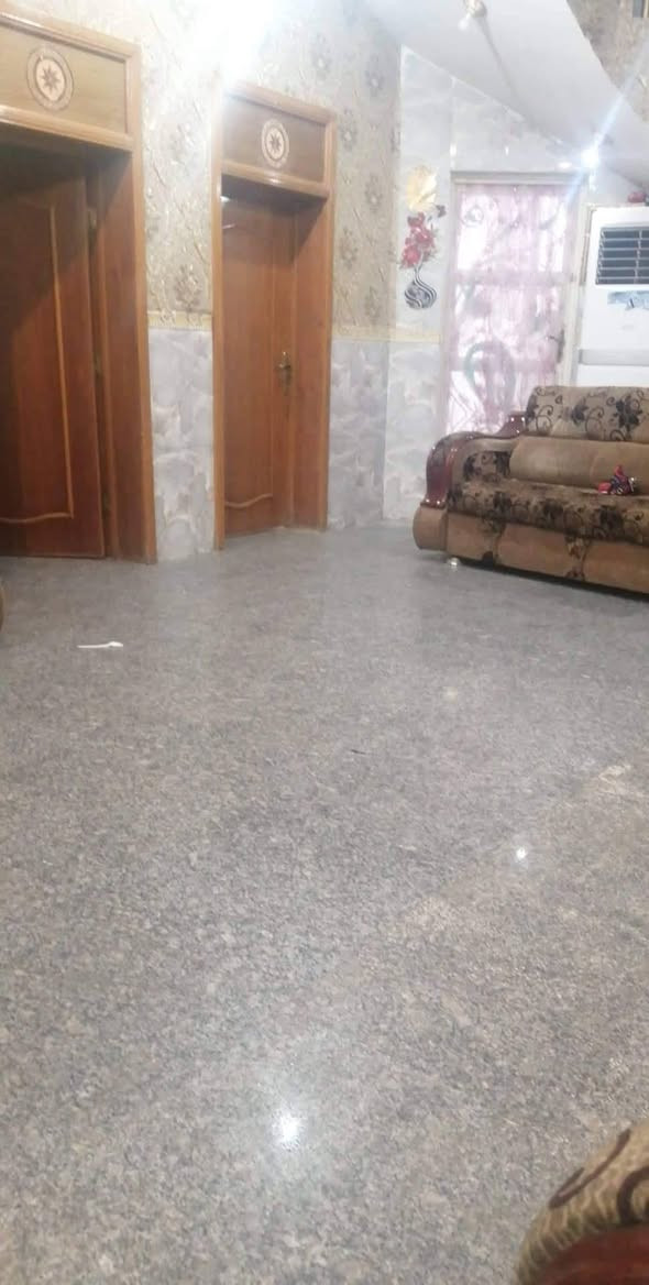 دارللبيع حي الجمعيه شارع القطعه 4غرف ***********
