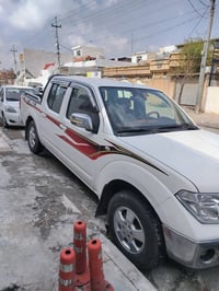 نيسان نافارا • ٢٠٠٩ • شمشمل