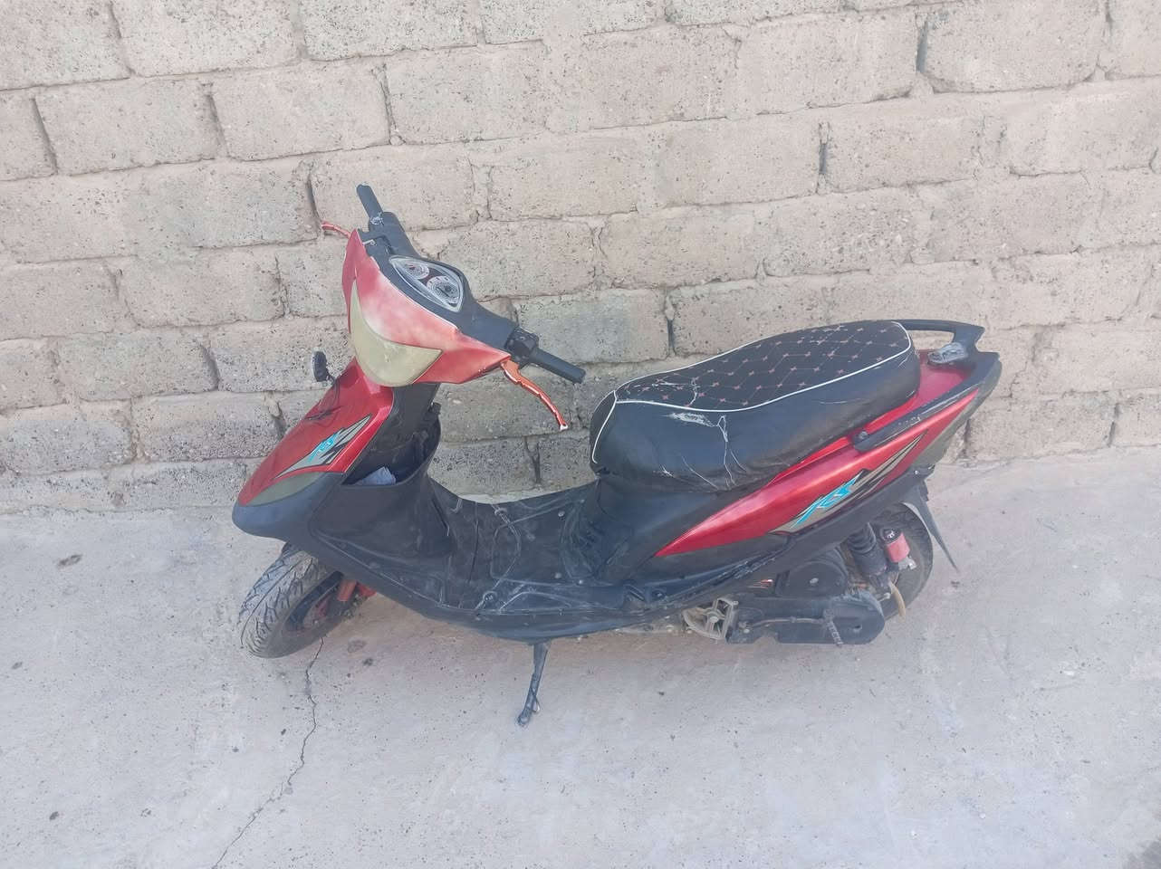 للبيع ماكس كلشي شغال بس كيج ما يشتغل وبسعر مناسب ***********

