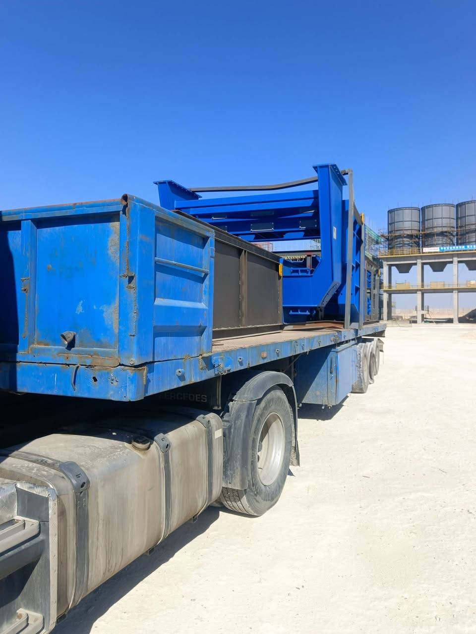 سلام عليكم عربانه 3دنكاير مزوج شاصي وجتف وصطحه مشجر فول نقصه تايرات ولايتات ورا عربانه جديده وحلوه سعر35.ورقه عنوان بصره قضاء الدير ***********

***********... 🫶🏻🍒🍒 تايرات نص عمر
