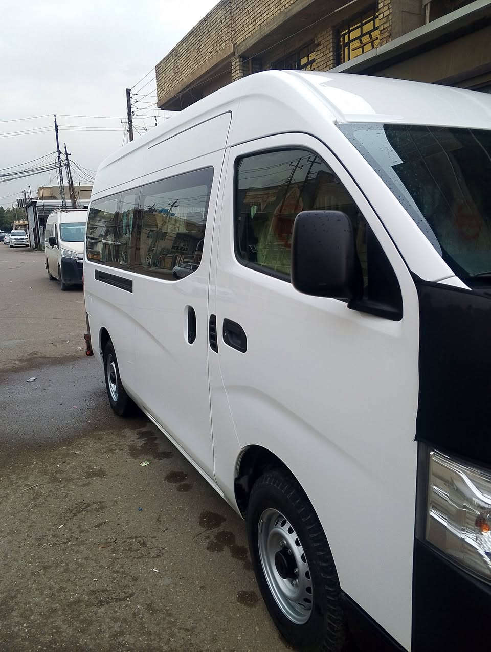 سلام عليكم نيسان موديل 25 كفاله عامة بسمي السعر 315 مكاني بغداد رقم ***********
