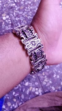 اساور • شباب • وزن ثقيل