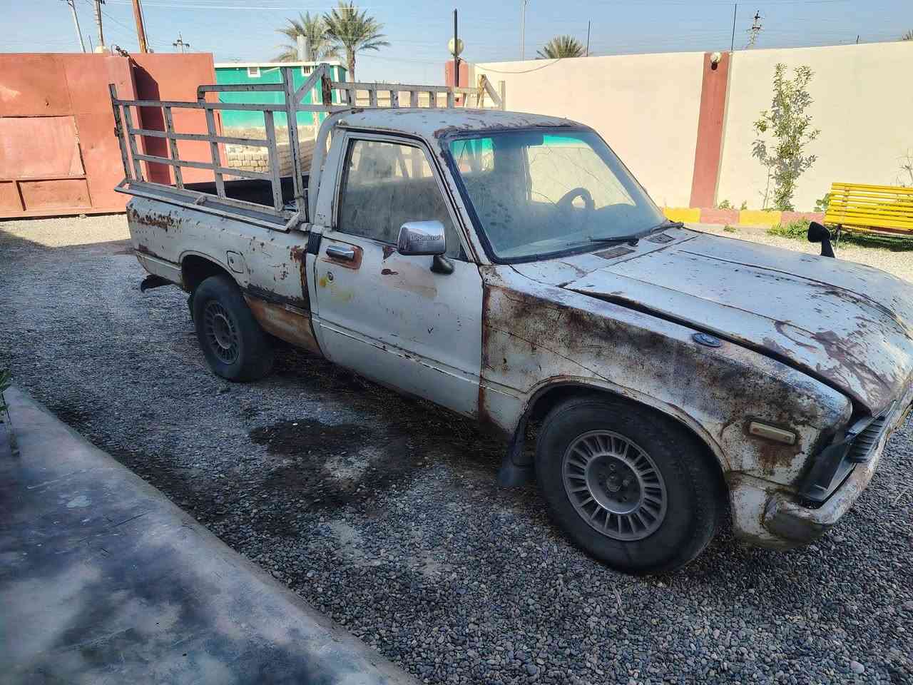 بكم 80
محرك كير جديد
رقم نينوى صدامي سنويه موجوده فقط مكفول السياره السعر 10 ورقات
المكان قريه الاجمسه
***********
