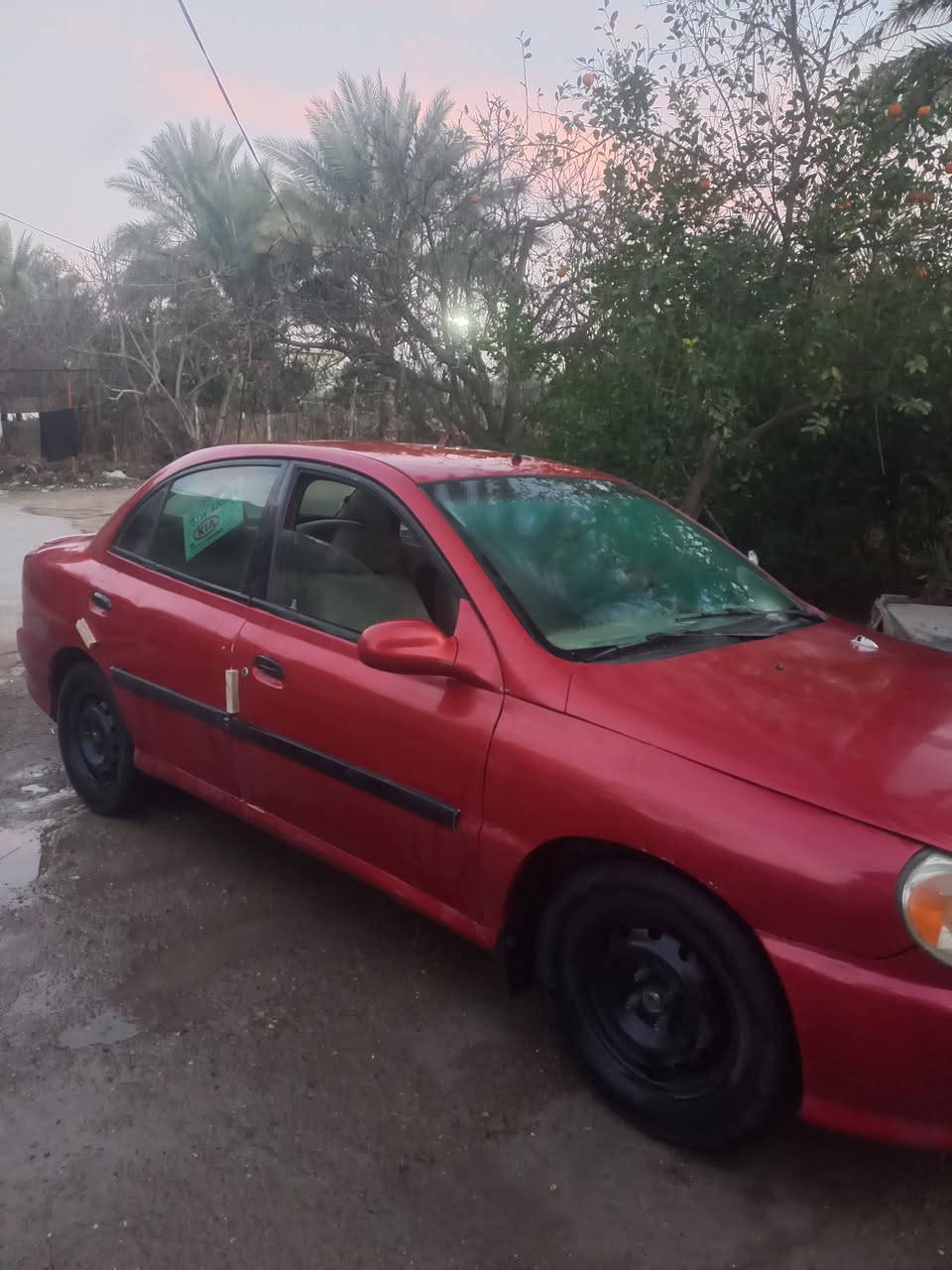 سلام عليكم للبيع كيا ريو موديل 2000  كير عادي مكان ديالى للستفسار *********** السعر 32 وبيه مجال
