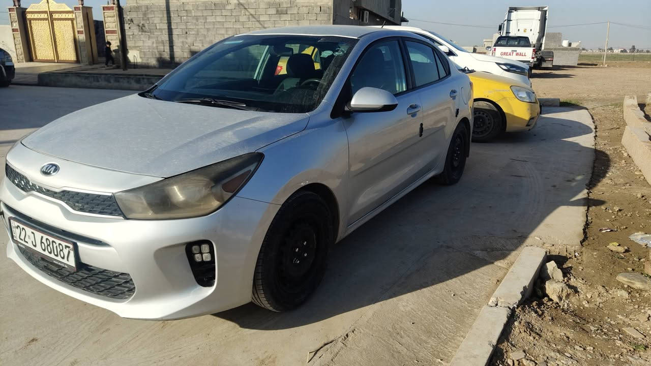 سلام عليكم اخوان كيا ريو موديل 2019 سياره احله من الصوره
السياره مكفوله عده كفله زغيره بحافت البوند كد شبر 
محرك 16
تخم جديد 
تخم توير جديد 
محرك وكير شرط 
تبريد تتفه كله شغال 
غرفه السياره جديده 
سياره ما يعوزها كلشي جاهزه 
العنوان موصل حي البكر 
السعر 118$وبي مجال 
الرقم ***********
الرقم ***********
