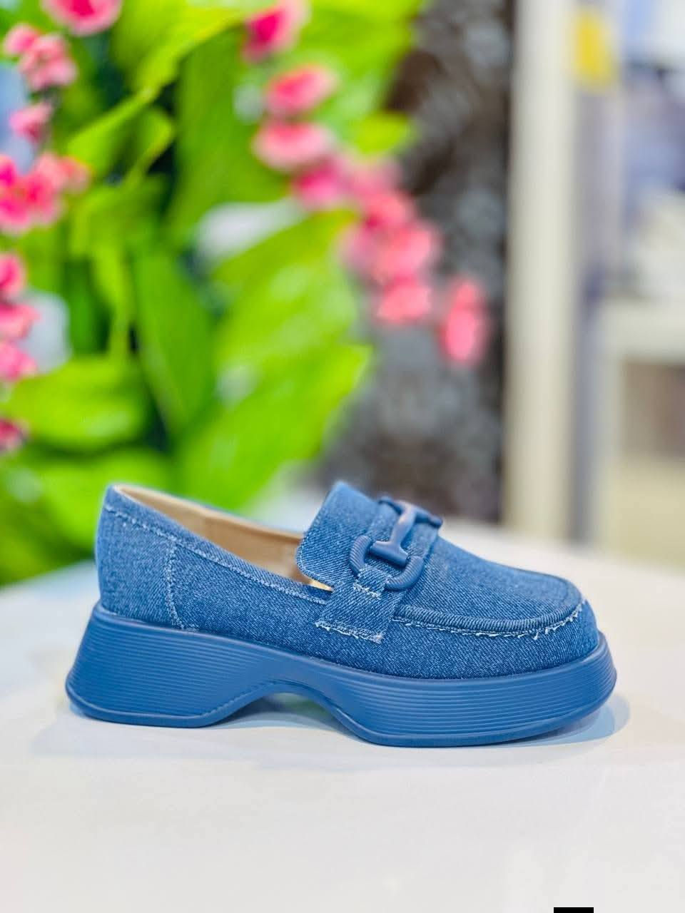 معرض الرواق يقدم لكم كل ما هو مميز 🔥👇🏻

#حذاء_كوري_كوالتي_عالي_

#السعر__15___آلاف

حذاء كوري جلد كوالتي عالي ♥️

حذاء كوري نسائي كوالتي عالي مميز وأنيق
القياسات ٣٦- ٣٧-٣٨-٣٩-٤٠-٤١ 

للحجز_وللاستفسار_مراسلة_البيج_او_واتساب
*********** 📞
*********** 📞

#توجد_خدمة_توصيل

#العنوان_كوت_شارع_الهوره_مجمع_الروان
#ليس_لدينا_فرع_اخر

كوت عناية_بالبشرة اكسبلور الرواق دهل اوران, واسط
