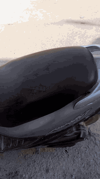 دراجه كامكو ١٤٠ شغاله بس ابيع كوم حديد ٢٥٠ مكانه زعفرانيه شارع المعهد وبيه مجال ***********
