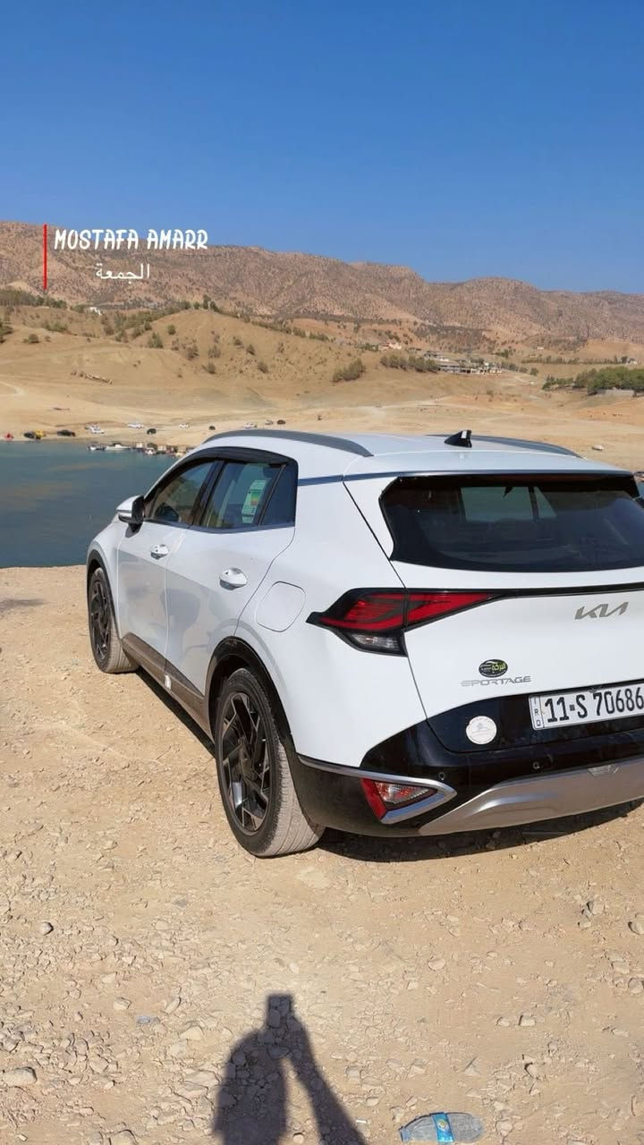 سلام عليكم 
سبورتج 2022
كفاله عامه
فول مواصفات عدا البانوراما
داخل حمصي
كشنات كهرباء +تدفئه
نقطه عمياء
حساسات 
مري شفط
تشغيل عن بعد
لايت زنون ولد نهاري
عدادات دجتل وشاشه جبيره
سايد بريك كهرباء 
تدفئه ستيرن
وسياره بيانو بلاك يعني الداير الاسود لامع
وسياره جديده بل عافيه عل ياخذها

السعر 210 
عنواني بغداد ***********
