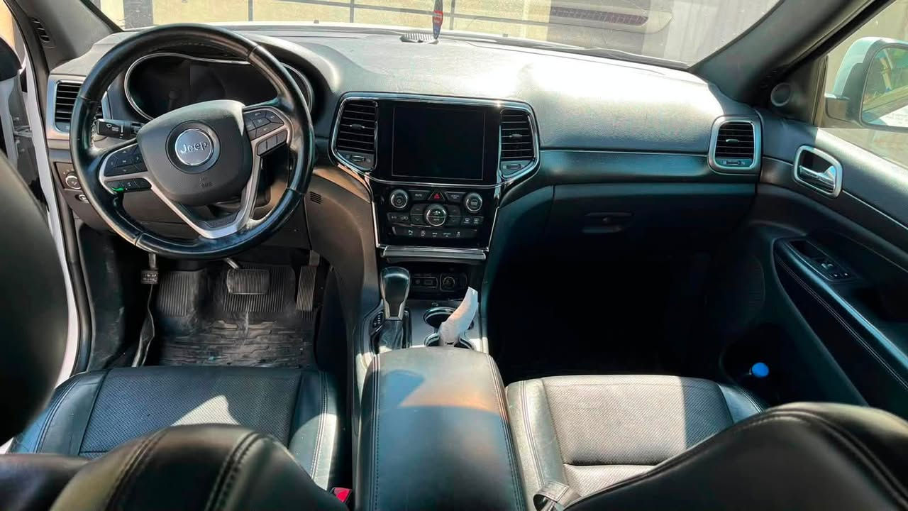 سلام عليكم
للبيع فقط السعرر 209$ ماكو هيج سعر وهيج نظافة
JEEP GRAND CHEROKEE
موديل 2020 
مواصفات بلاك توب 
بدون صبغ 
بدون بارد 
كلين تايتل 
محرك كير بشرط 
مكان السياره سليمانيه 
الاستفسار ***********
