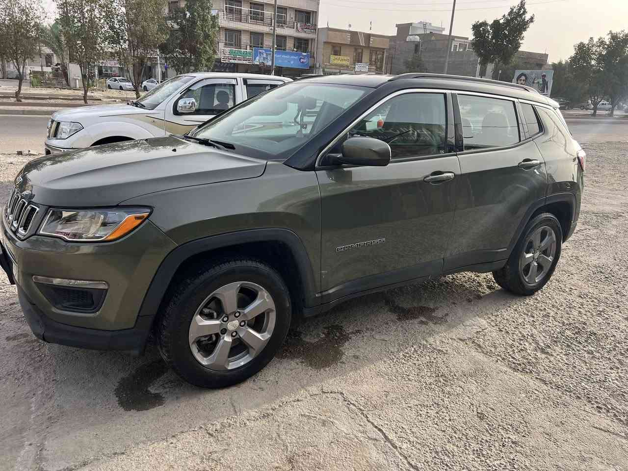 جيب كومباس ٢٠١٨ بدون ايرباك وصبغ
جيب كومباس فئة لاتيود ٢٠١٨ رقم بغداد الحادث كما موضح بالصور بدون ايرباك و صبغ صور السونار مرفقه 
بصمه دخول ذكي تشغيل عن بعد
شاشه كاربلي
هاند بريك بصمه
مقاعد جلد وكنتار
تبريد قطعتين
السعر ١٣٢ $
للاتصال ***********
