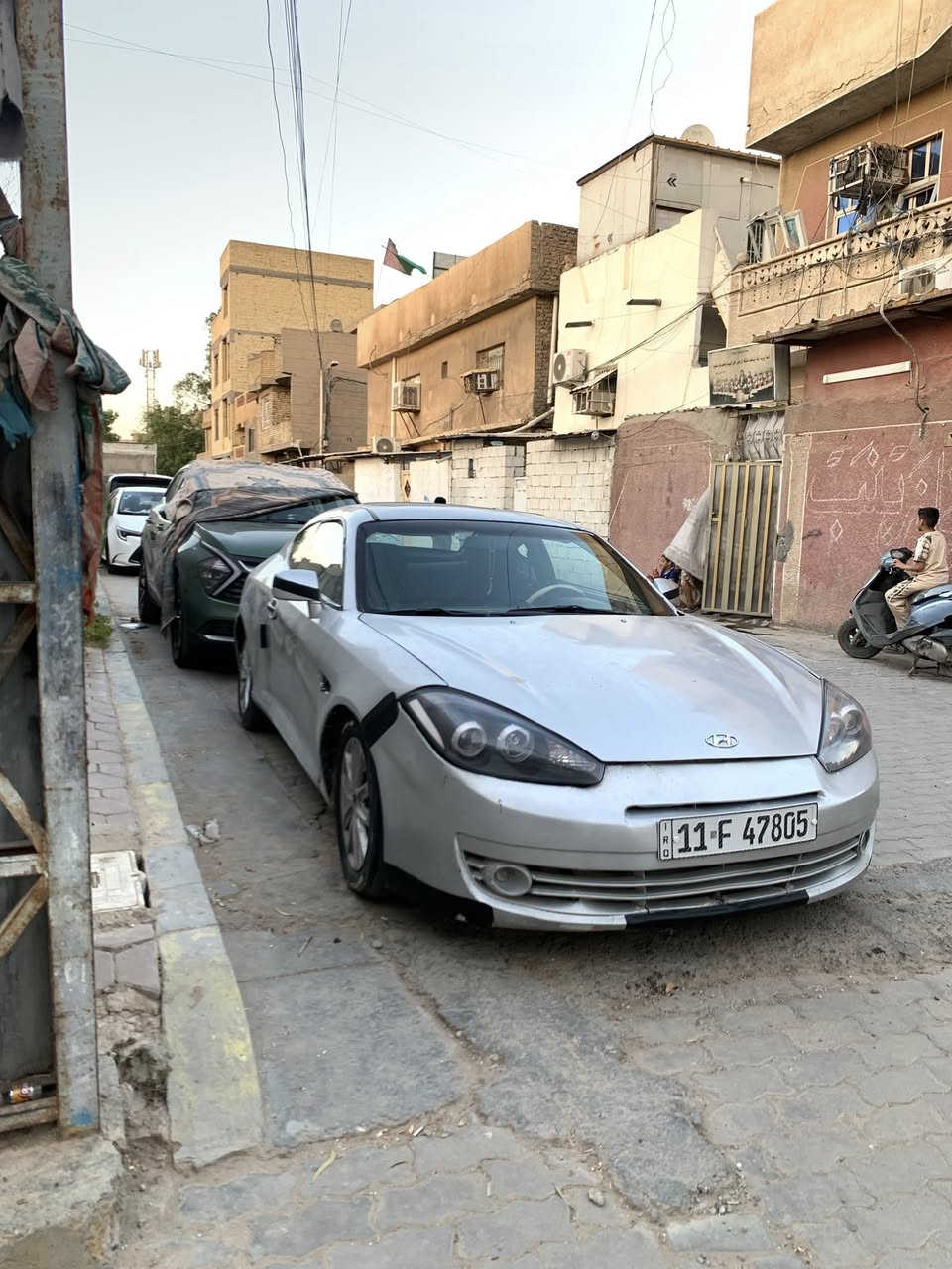السلام عليكم هونداي تبرون رياضيه معمره ومكفوله اي نقص ما بيهه سياره حلوه ومرتبه السعر 65 وبيهه مجال ولحد يصير لوتي ويكسر بالسعر إذا انته شراي خابرني او تطبلي خاص فقط واتساب ورصيد إذا تردون 
***********متوفر بهذا الرقم رصيد وواتساب
*********** وهذا الرقم فقط واتساب وتدللون 
مكاني بغداد سبع البور
