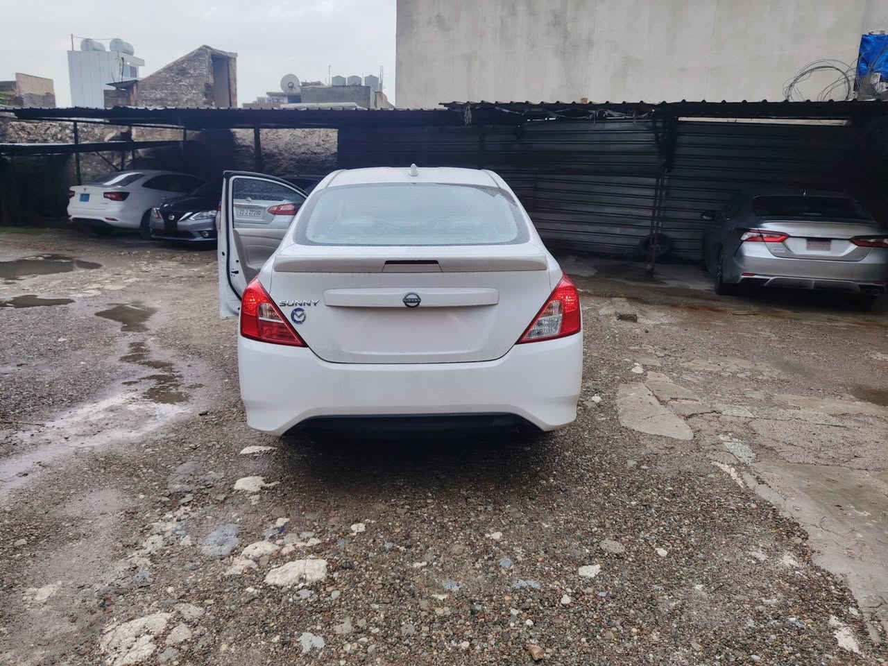 سلام عليكم للبيع نيسان صني هندي 2025 صفر ماشي ٦٤٢ زيرو بدون رقم يترقم شمالي شراي يتصل ع رقم *********** او خاص
