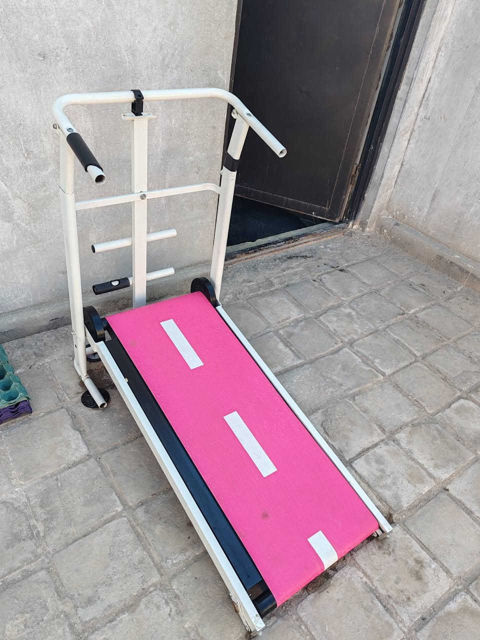 قيم واخذ
المكان النجف رضويه
***********
