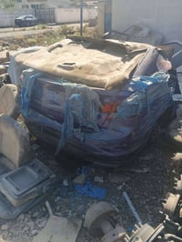 بيع جملة • قطع غيار سيارات