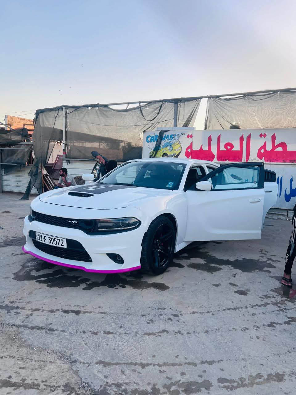 السلام عليكم
جارجر rt  موديل 2018
فول مواصفات عدة الفتحة 
ماشية ٨٠ الف 
مواصفات 
كشنات حضن 
جلد تدفئة وتبريد 
سستم سماعات الباين 
كهرباء 
رادارات مري وترحيب 
شاشة جبيرة 
شفتات ستيرن 
ويل نجمة خسفة قوية 
بنيد محدث فتحة 
اربع قطع صبغ جاملغات 
بدون شاصي 
بدون ايرباك 
بدون لغد 
مكينة وكير ما مفتوح علا وضع الشركة 
رقم جديد سنوية جديدة المكان بغداد 
السيارة ما بيهة برغي نقص 
*********** السعر ١٧٥ وبيه مجال
