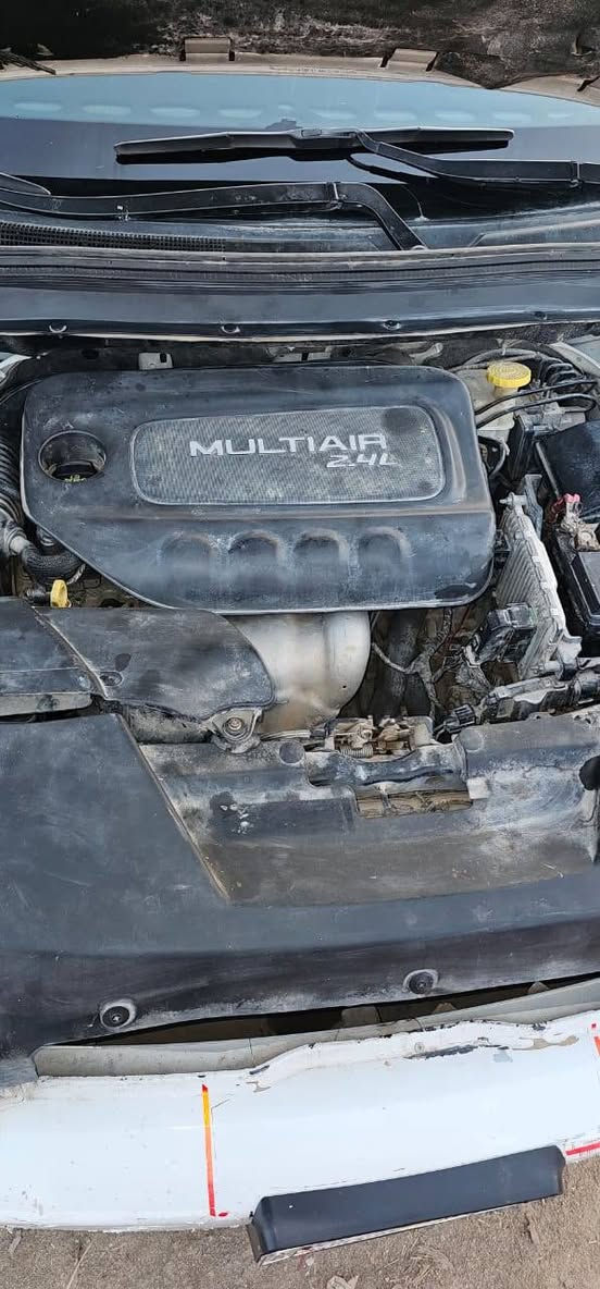 السلام عليكم 
جيب بزون للبيع 2017 
ابيض رقم ذي قار مكينه اربعه 
امريكي جاملغ وبنيد تحويل ثاني يوم
مكان السيارة الغراف 
***********
 السعر.......... 110$
