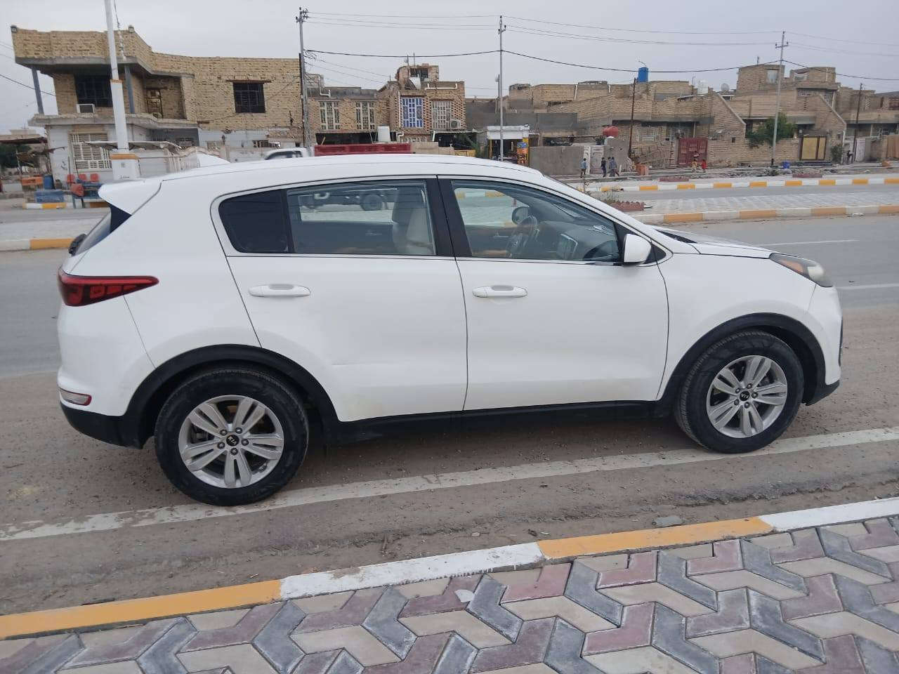 كيا سبورتج 2017 رقم واسط وارد أمريكي بيه جاملغ وبنيد مبدل السيارة جاهزة من كل شي

للاستفسار الاتصال على الرقم ***********
