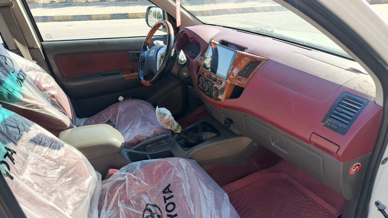 هايلوكس موديل 2014 كير عادي 
مكفوله كفاله عامه ماعدى بارد بسيط 
رقم واسط 
تحويل مباشر مكينه بلاد مامفتوح 
شاصي 19 
اتصل ***********
السعر 190 وبيهة مجال
