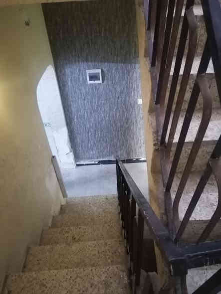 السلام عليكم يوجد مشتمل للبيع مساحة ٨٠متر واجهة ٤يحتوي علىَ صالة ومطبخ وخدمات جوةوفوك ٢غرف نوم موقع ممتاز شهداء البياع خلف مطعم المسرة قرب شارع العام الاستفسار على هذا الرقم ***********
